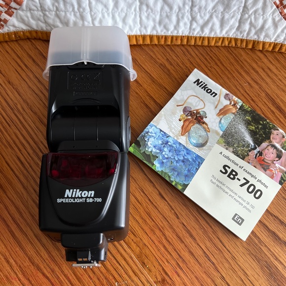 Nikon SB-700 AF Speedlight Flash-used/like new - Picture 2 of 7